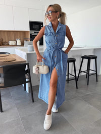 Bleu foncé